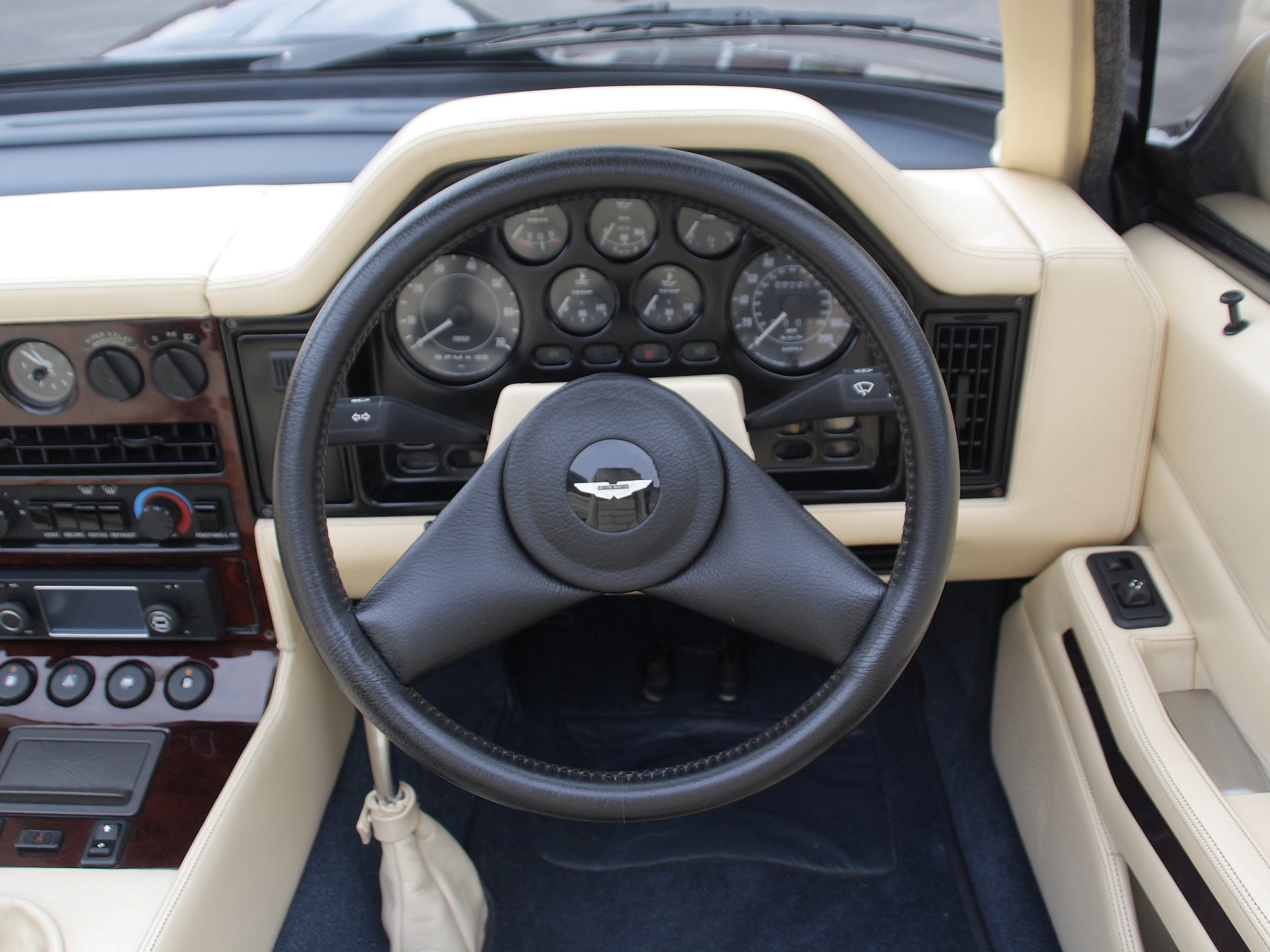 1989 Aston Martin V8 Vantage Zagato Volante