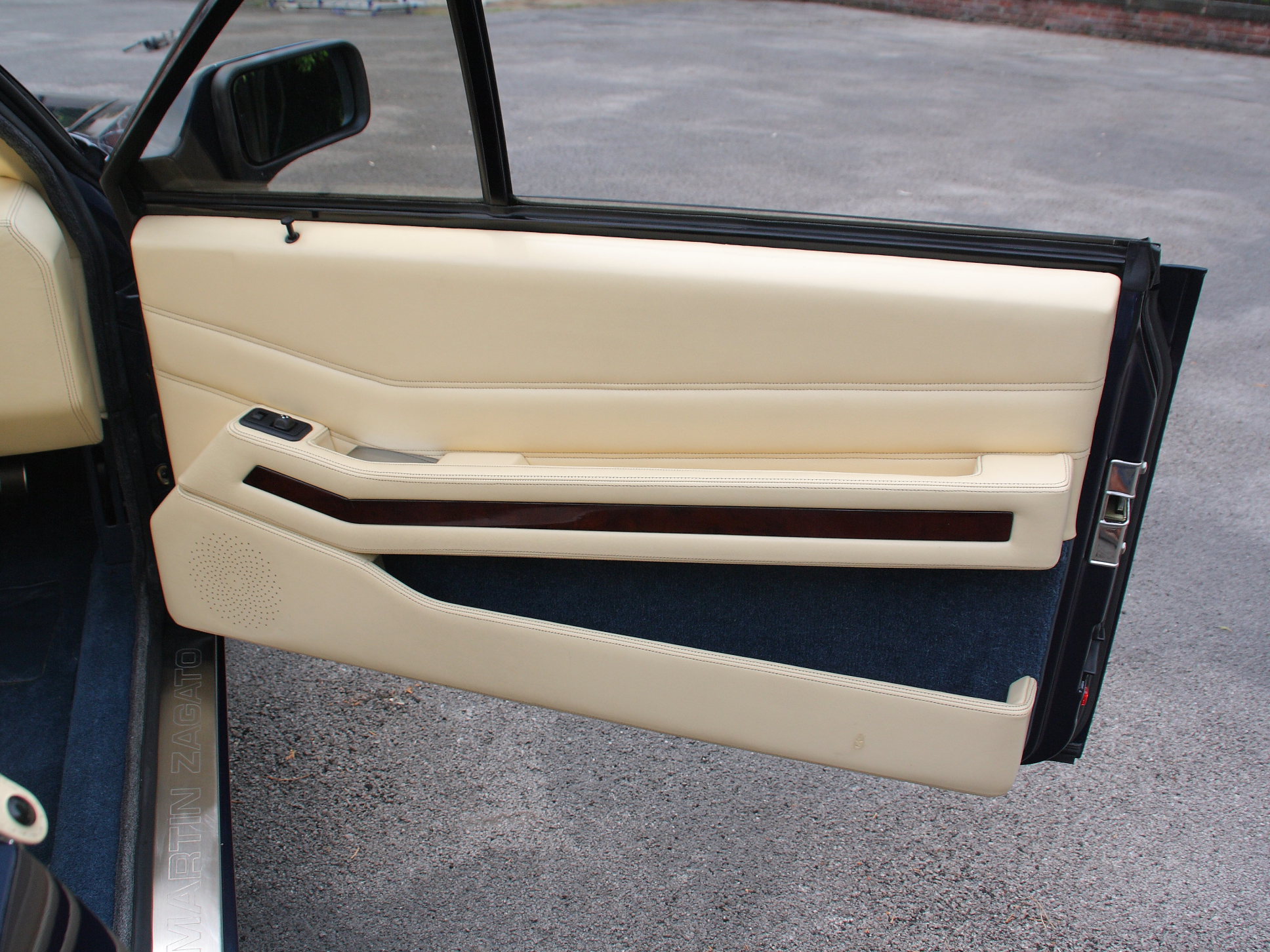 1989 Aston Martin V8 Vantage Zagato Volante