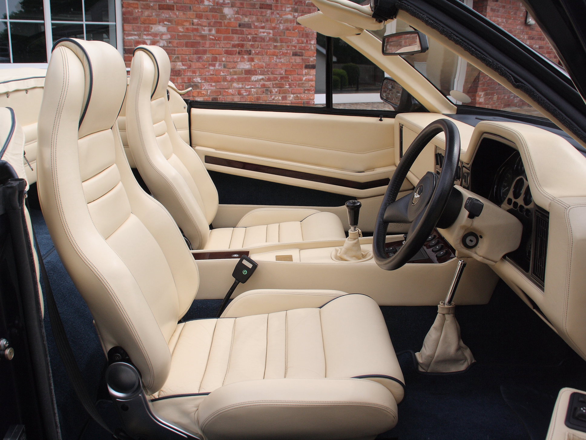 1989 Aston Martin V8 Vantage Zagato Volante