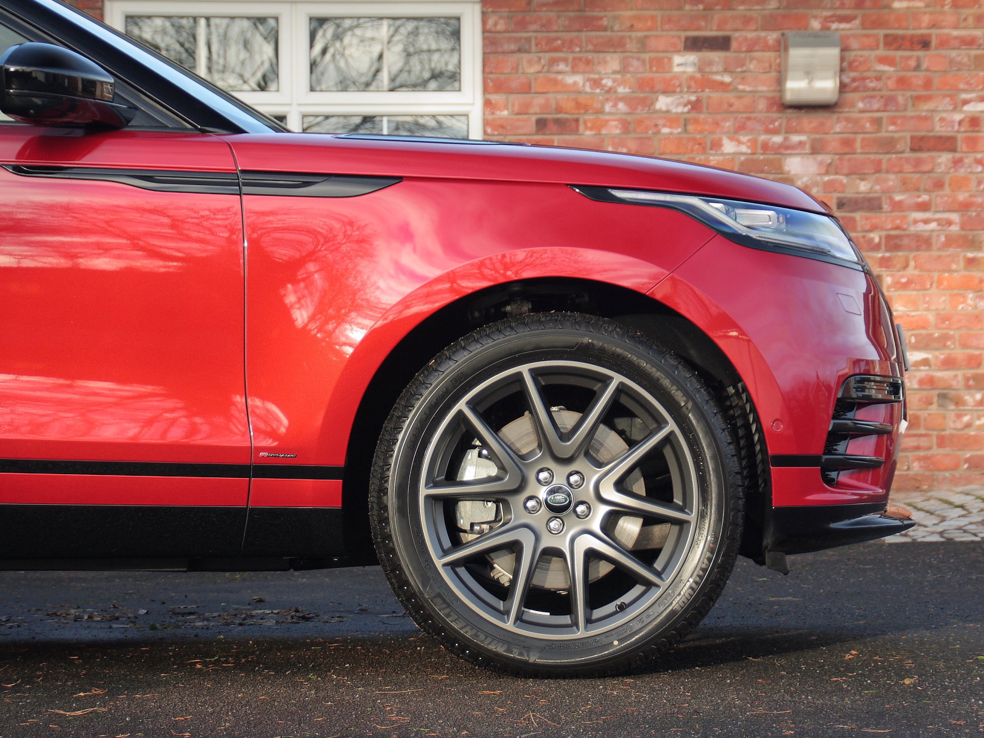 2021 Range Rover Velar P400e HSE R-Dynamic