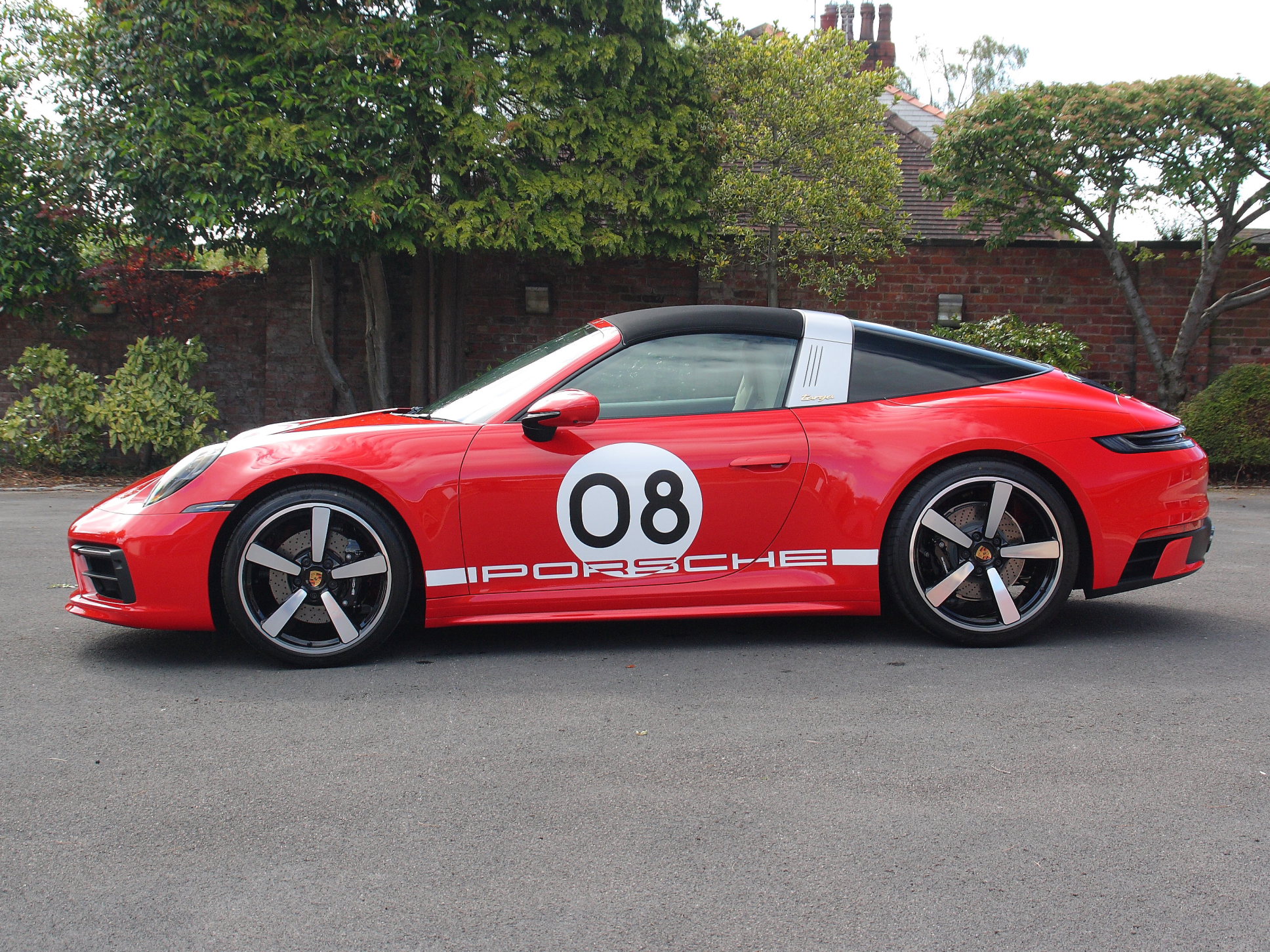 Porsche 911(992) C4S Targa Heritage Edition