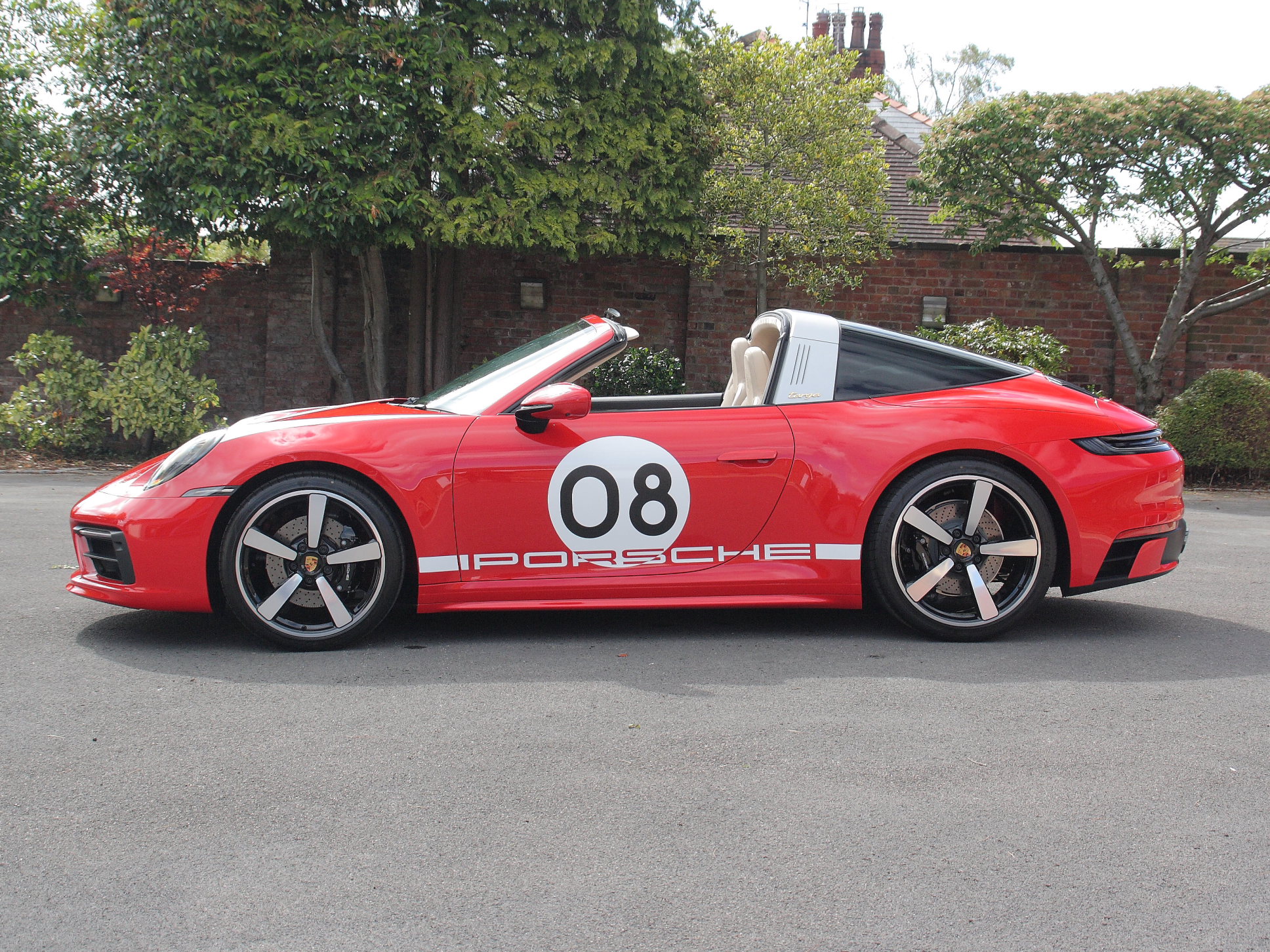 Porsche 911(992) C4S Targa Heritage Edition