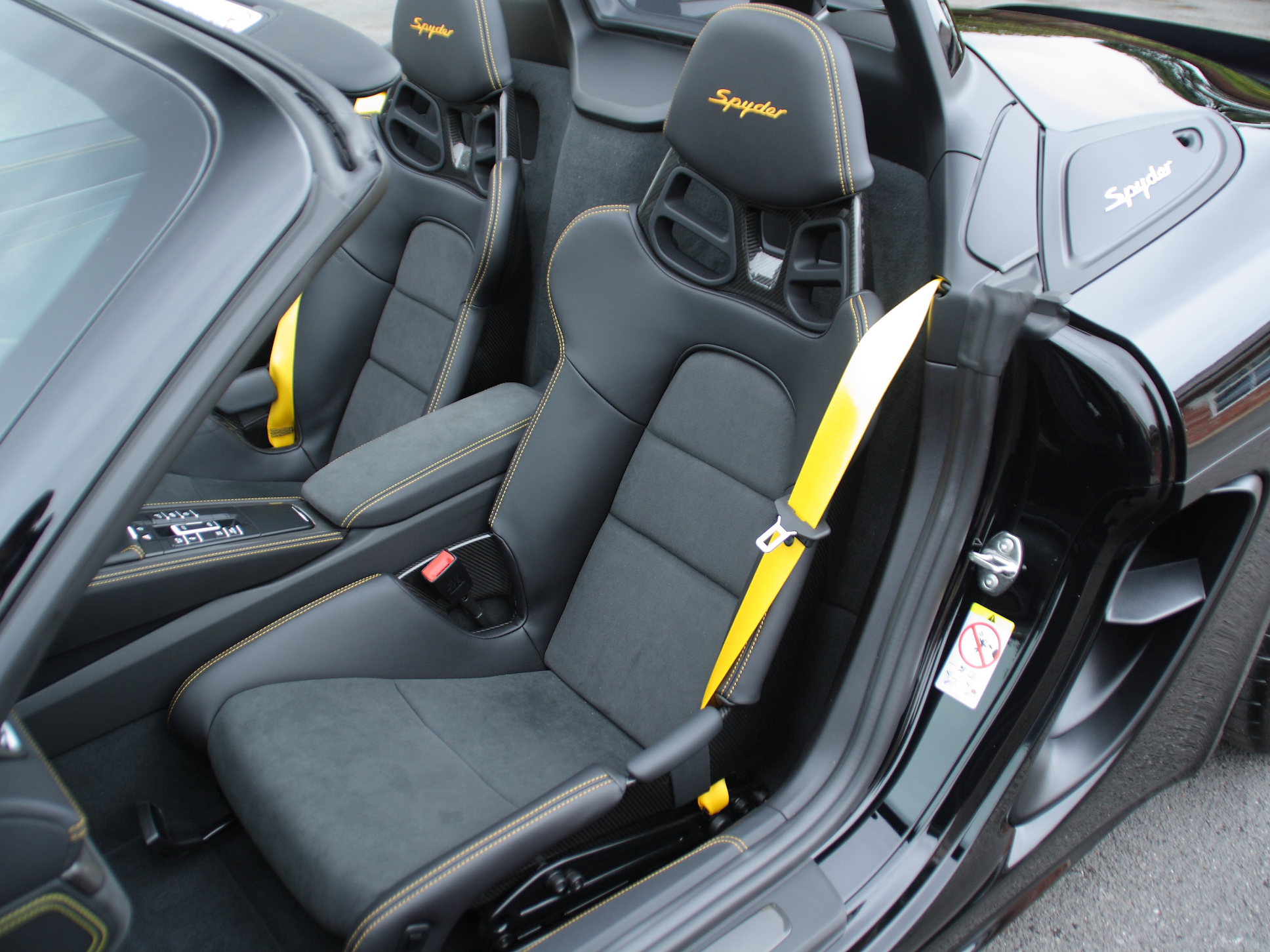 2022 Porsche 718 Spyder