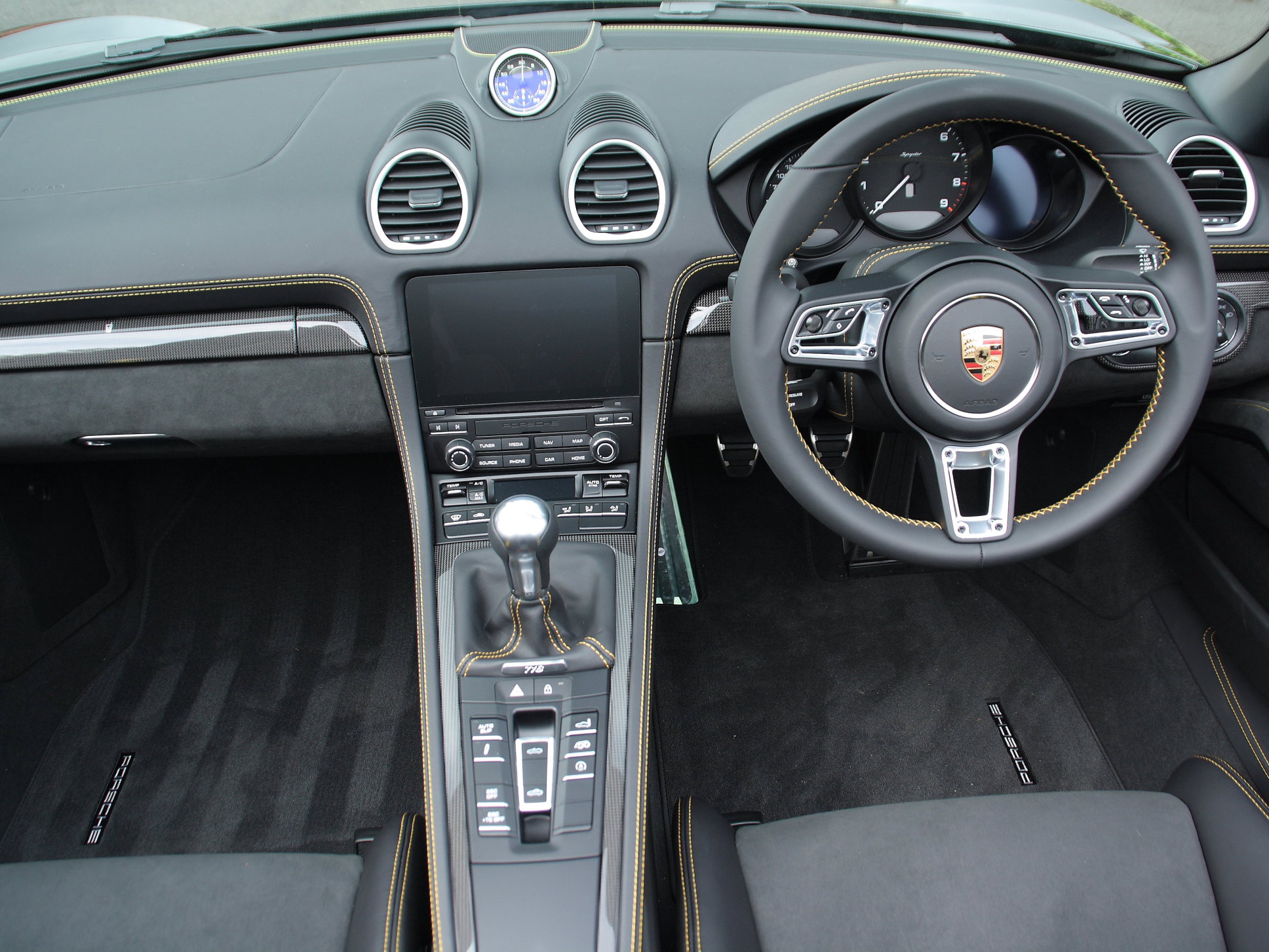 2022 Porsche 718 Spyder