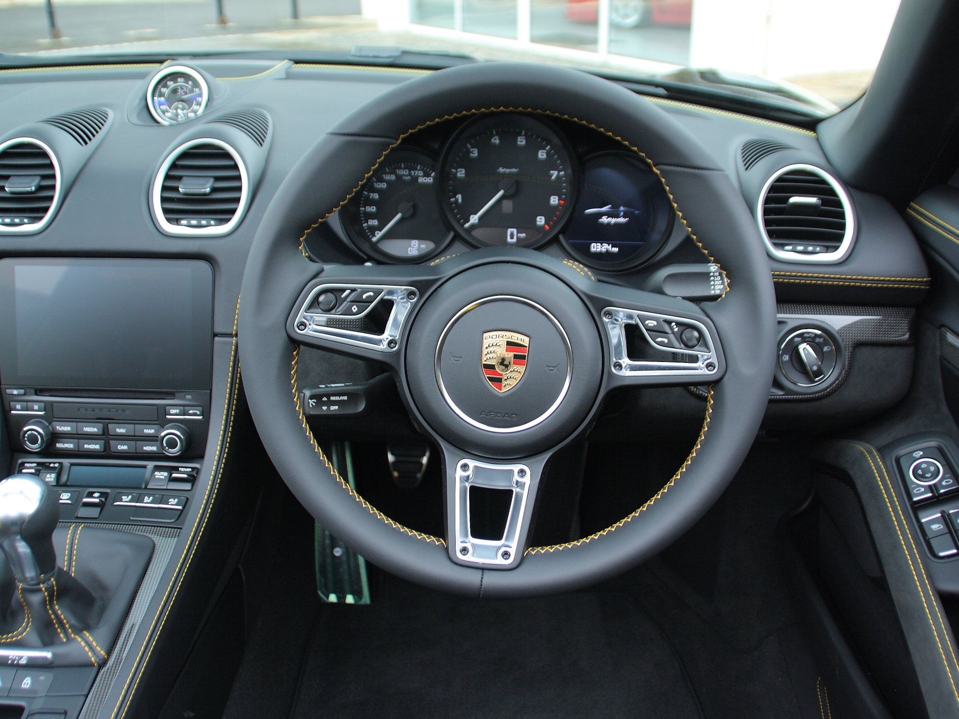 2022 Porsche 718 Spyder