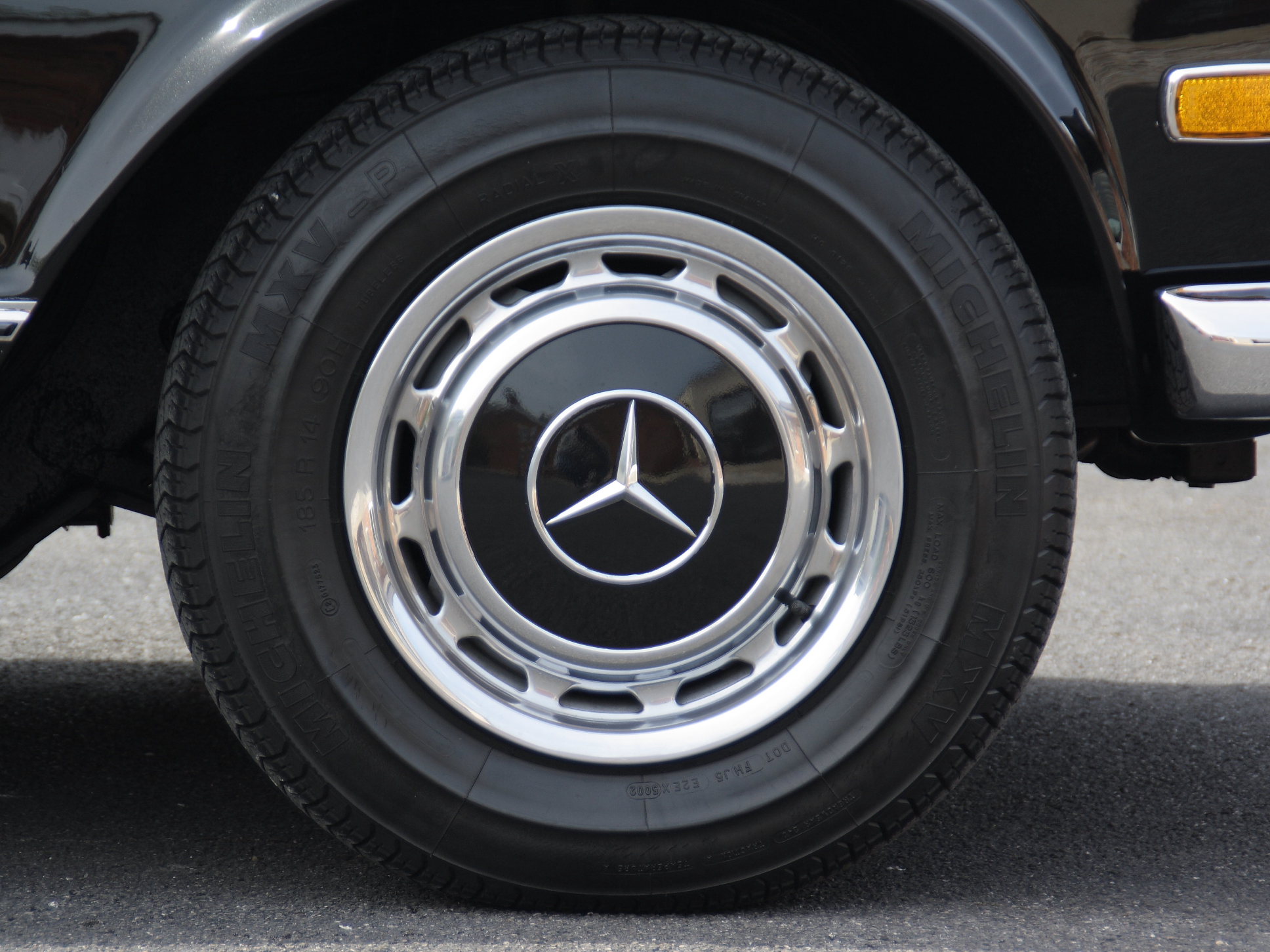 Mercedes 280SL Pagoda (LHD)