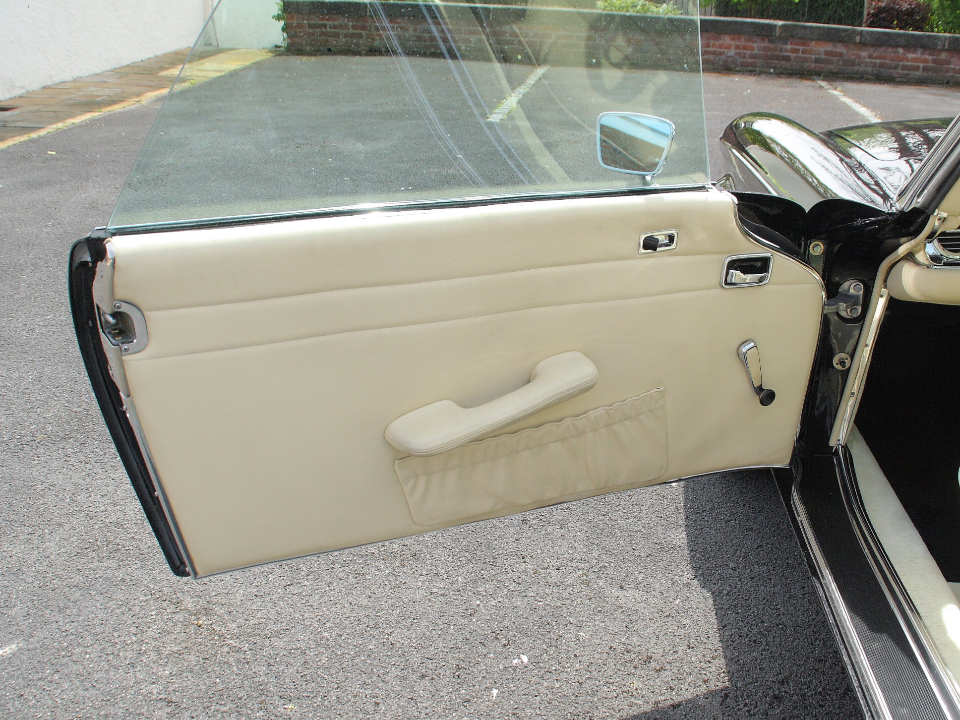 Mercedes 280SL Pagoda (LHD)