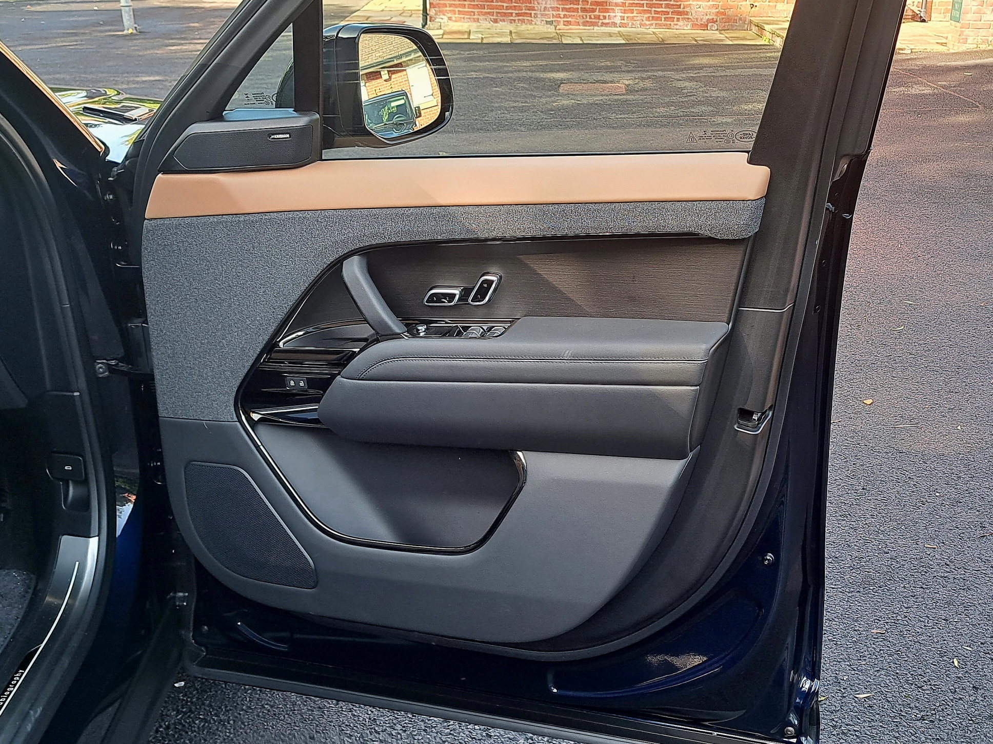 Range Rover Sport P400 Autobiography (VAT Q)