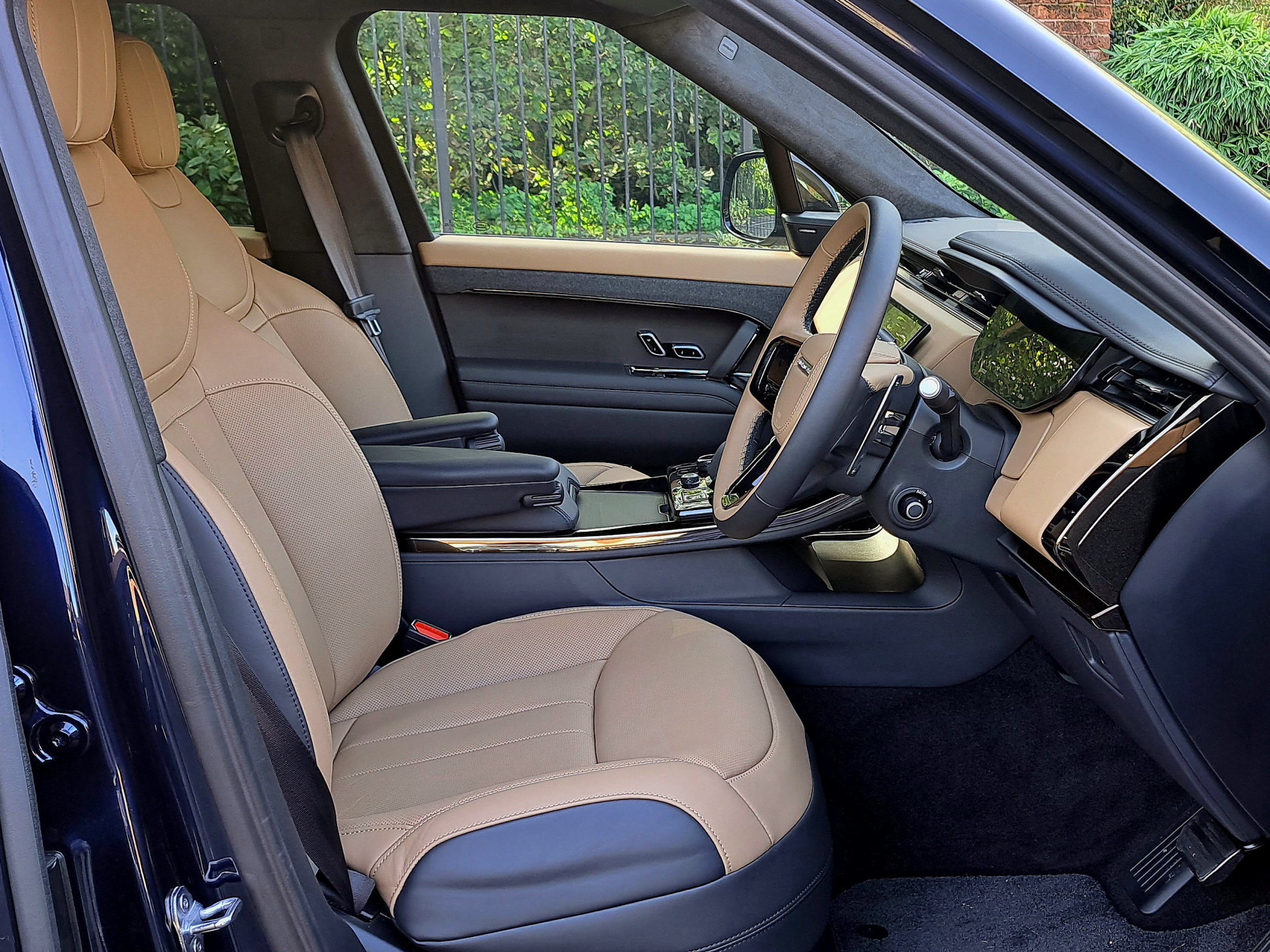 Range Rover Sport P400 Autobiography (VAT Q)