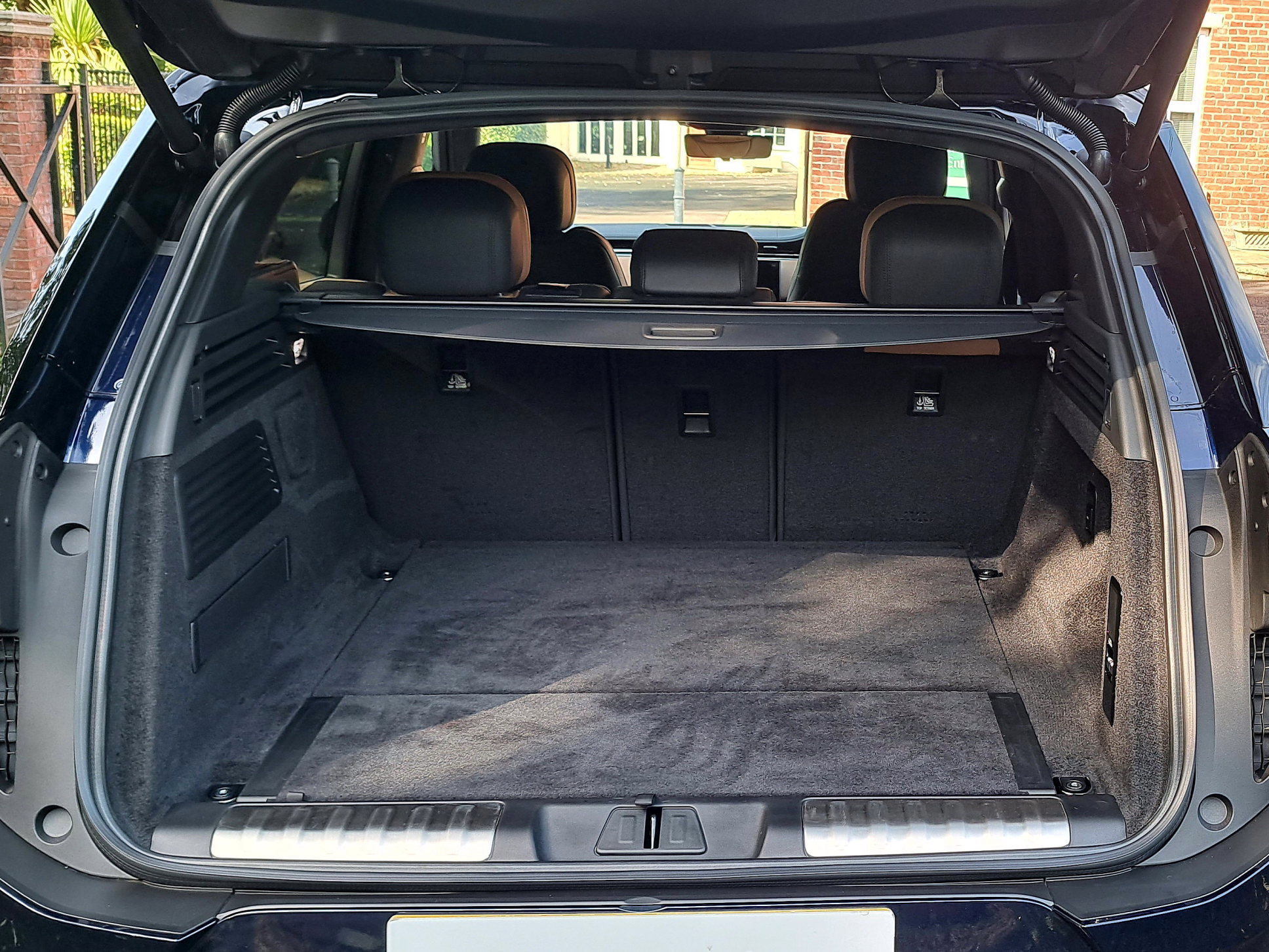 Range Rover Sport P400 Autobiography (VAT Q)