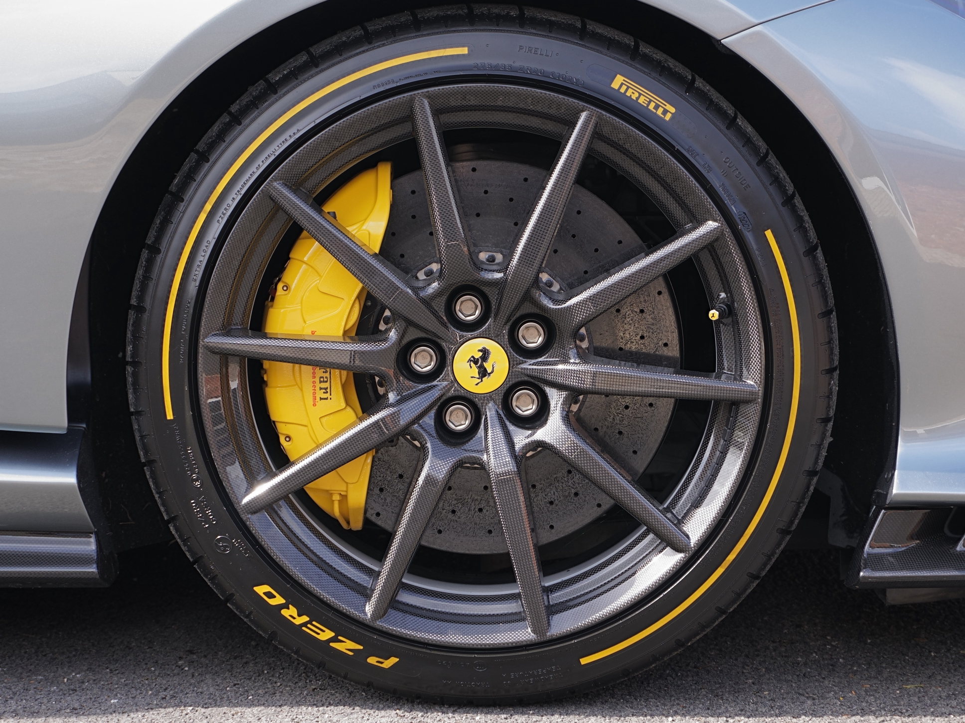 2023 Ferrari 812 Competizione