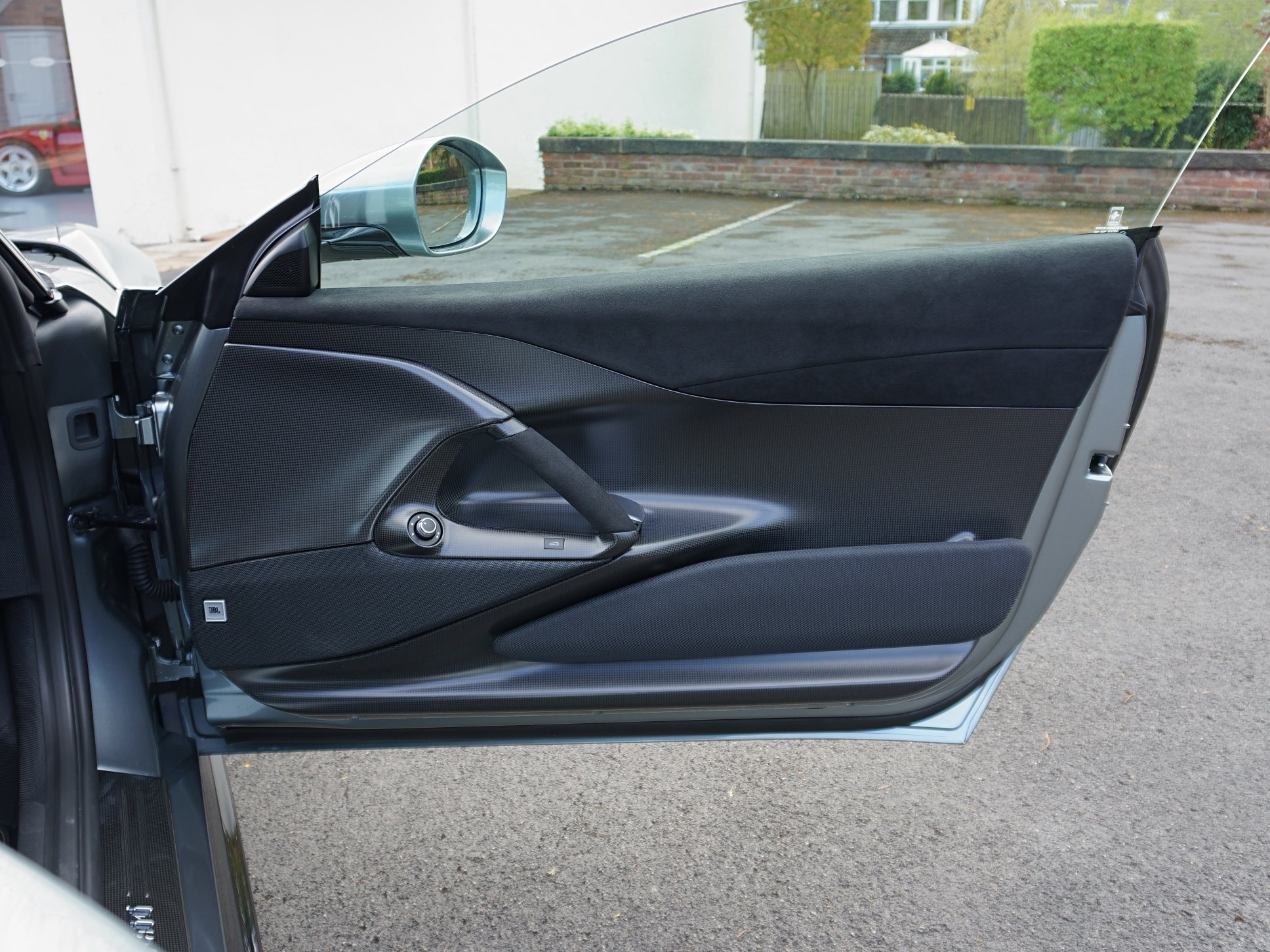 2023 Ferrari 812 Competizione