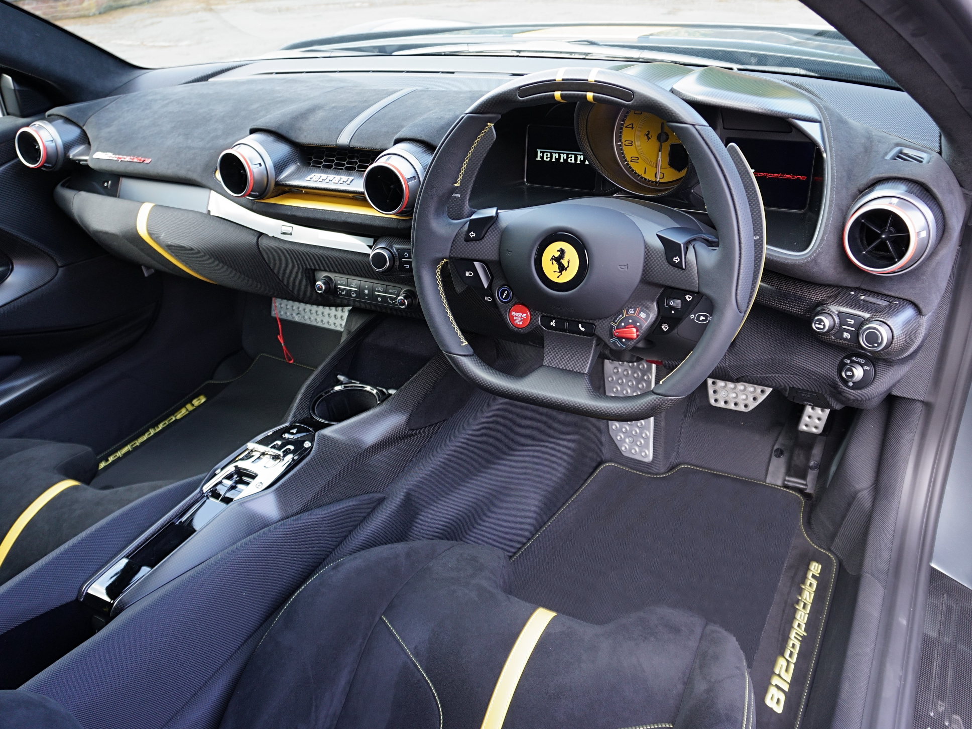 2023 Ferrari 812 Competizione