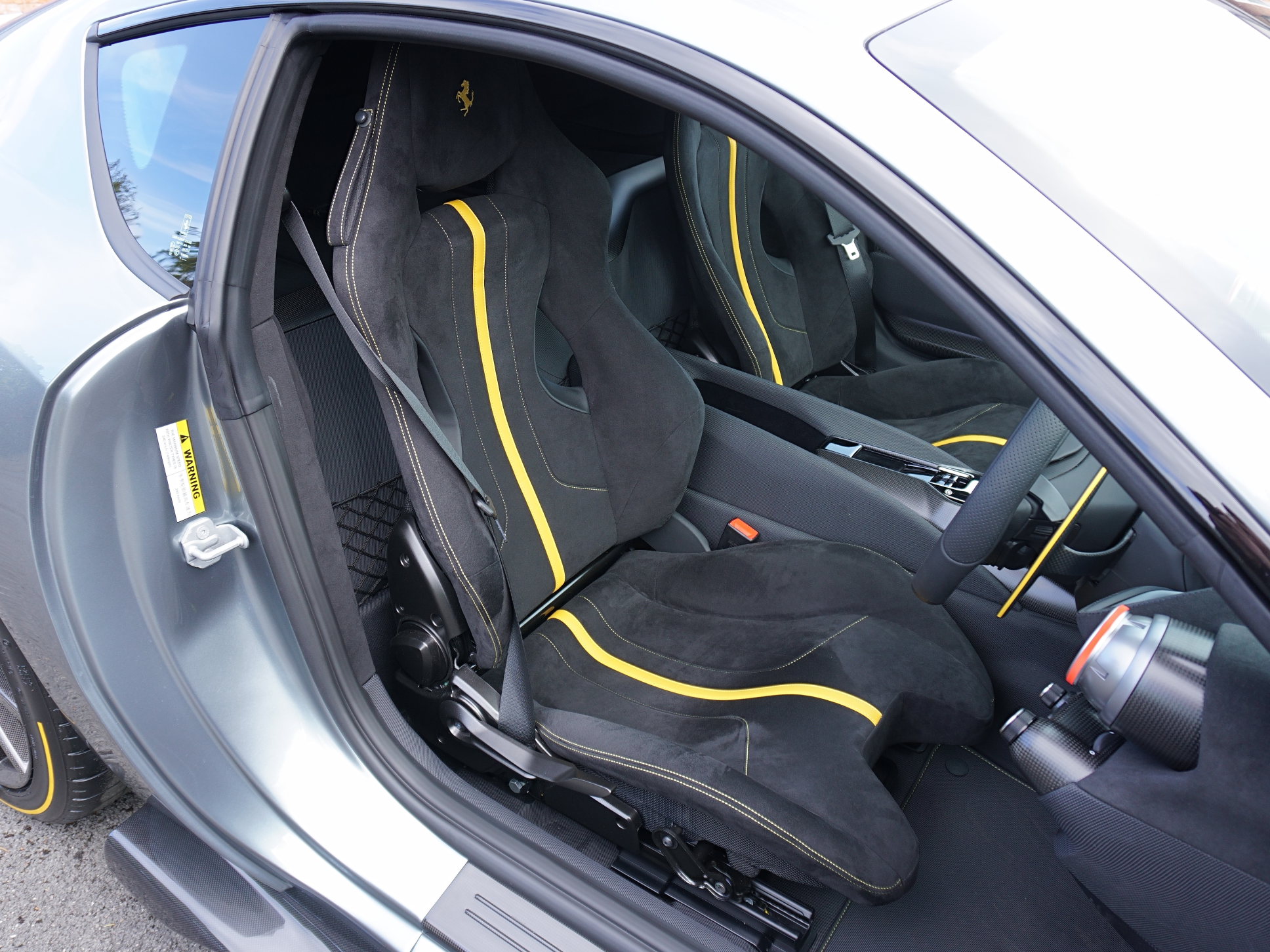 2023 Ferrari 812 Competizione