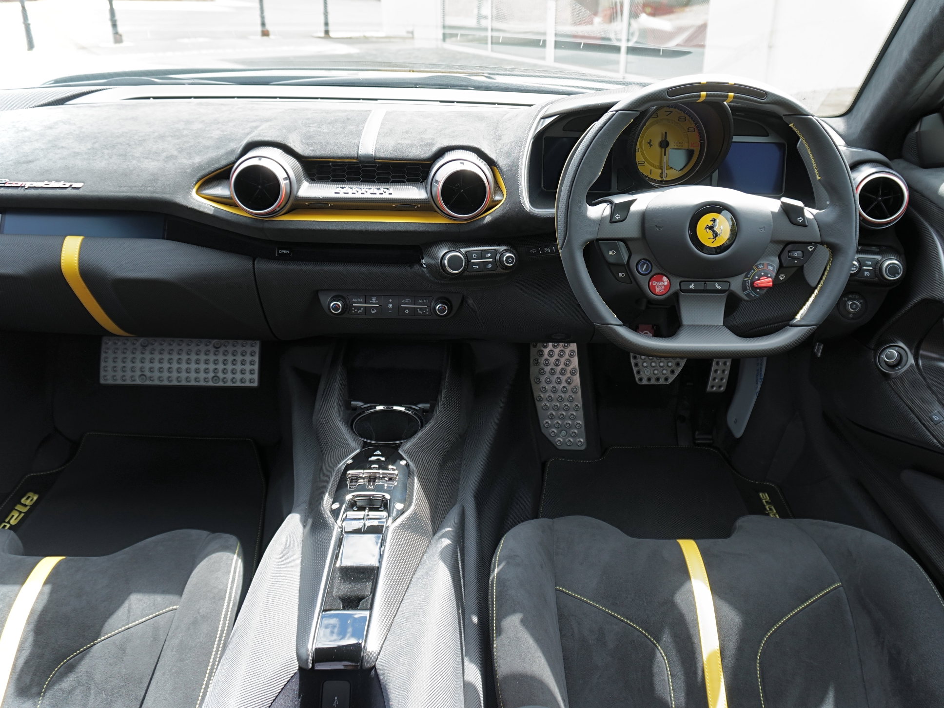 2023 Ferrari 812 Competizione