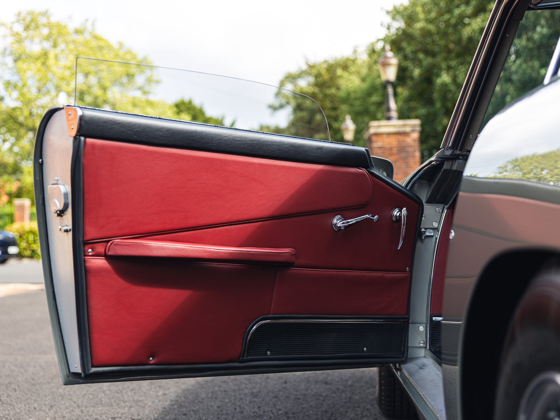 1960 Aston Martin DB4 GT