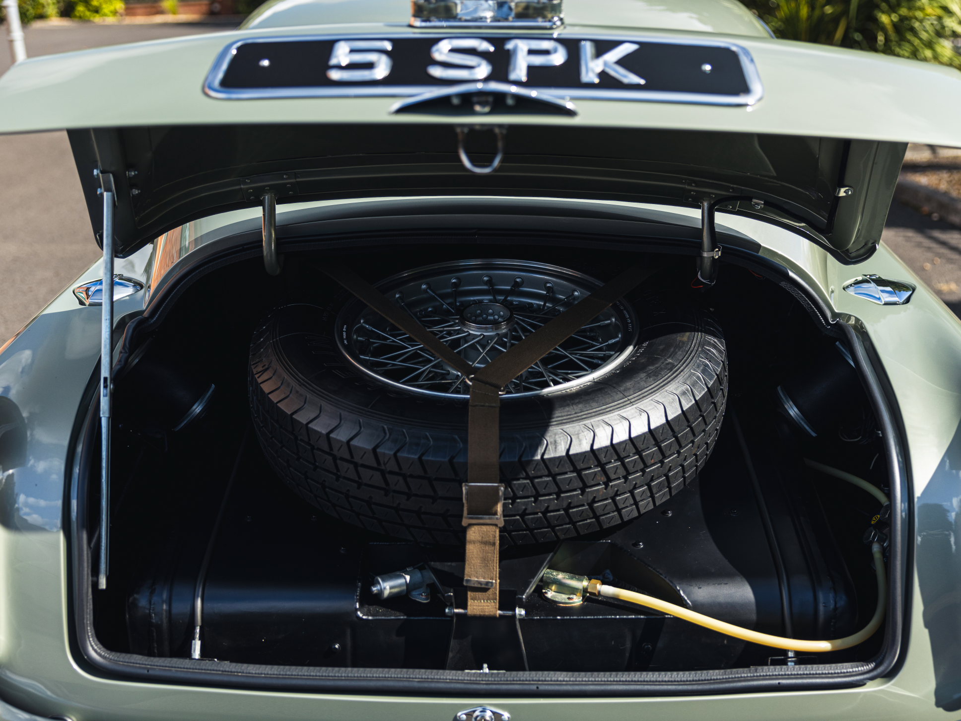 1960 Aston Martin DB4 GT