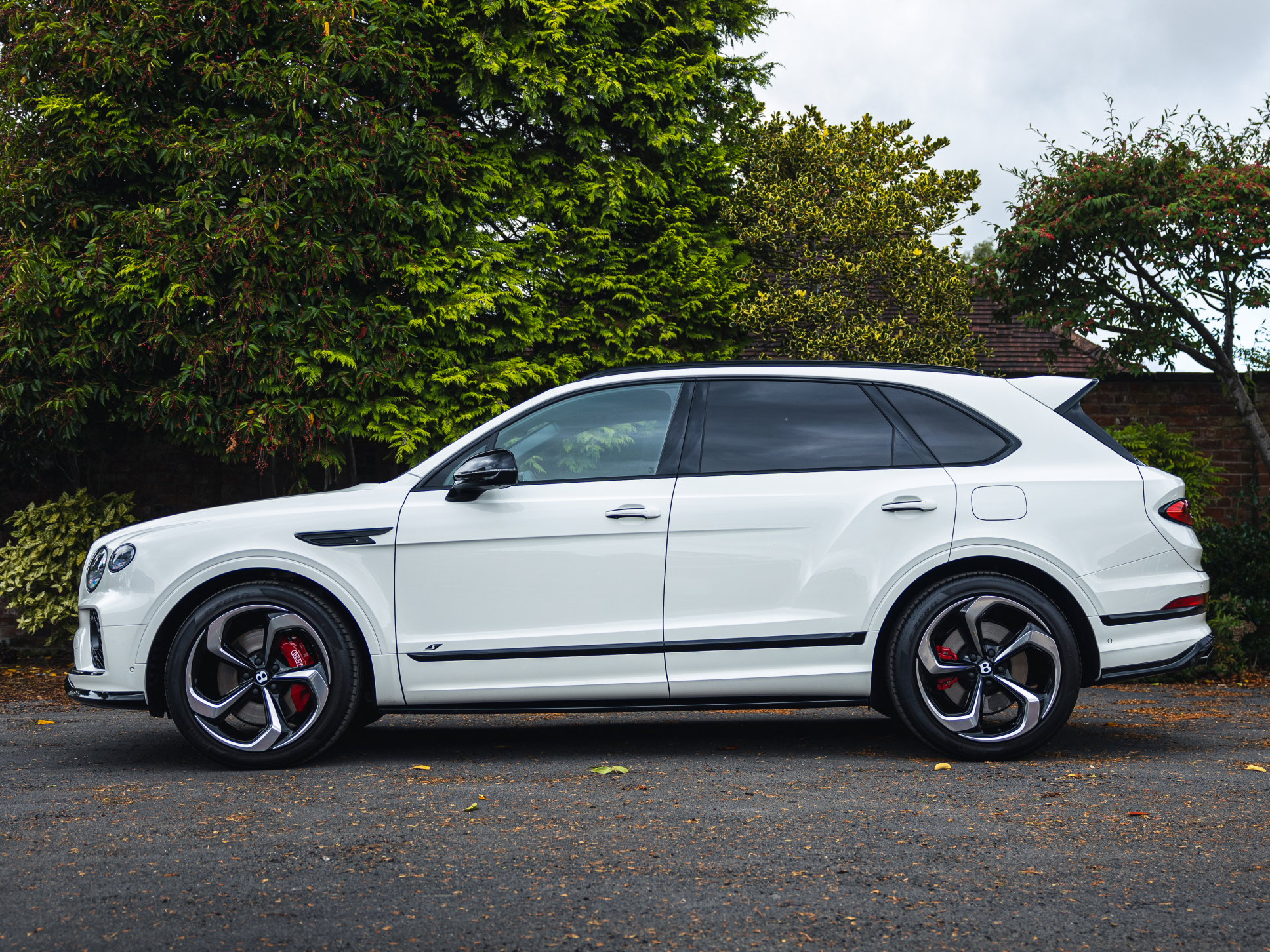2023 Bentley Bentayga S Hybrid