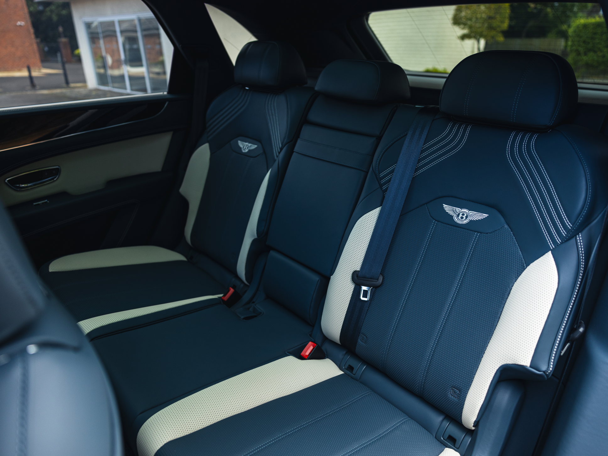 2023 Bentley Bentayga S Hybrid