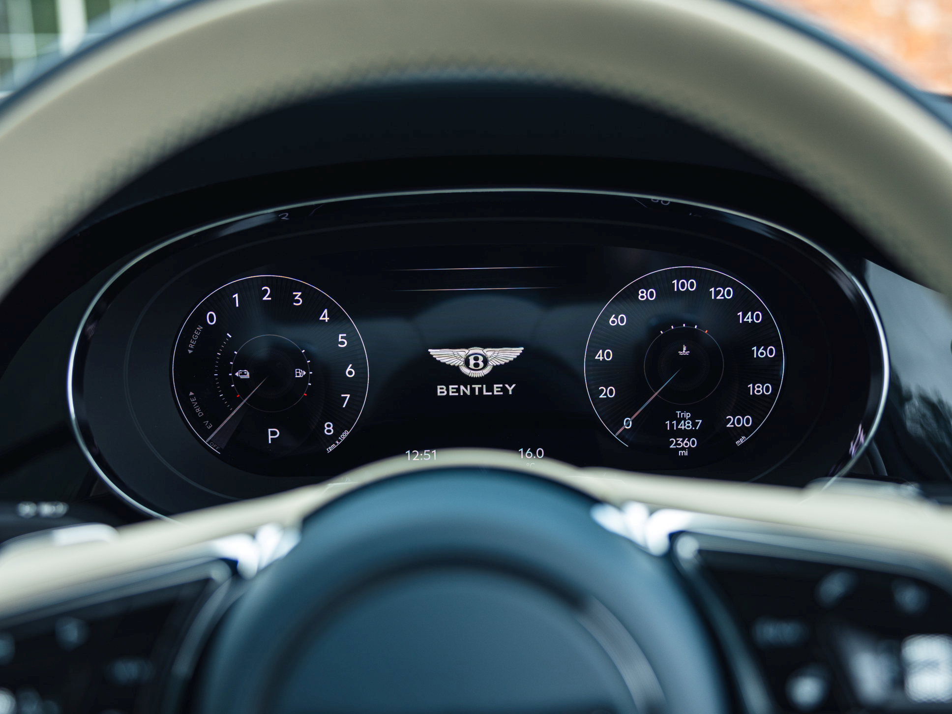 2023 Bentley Bentayga S Hybrid