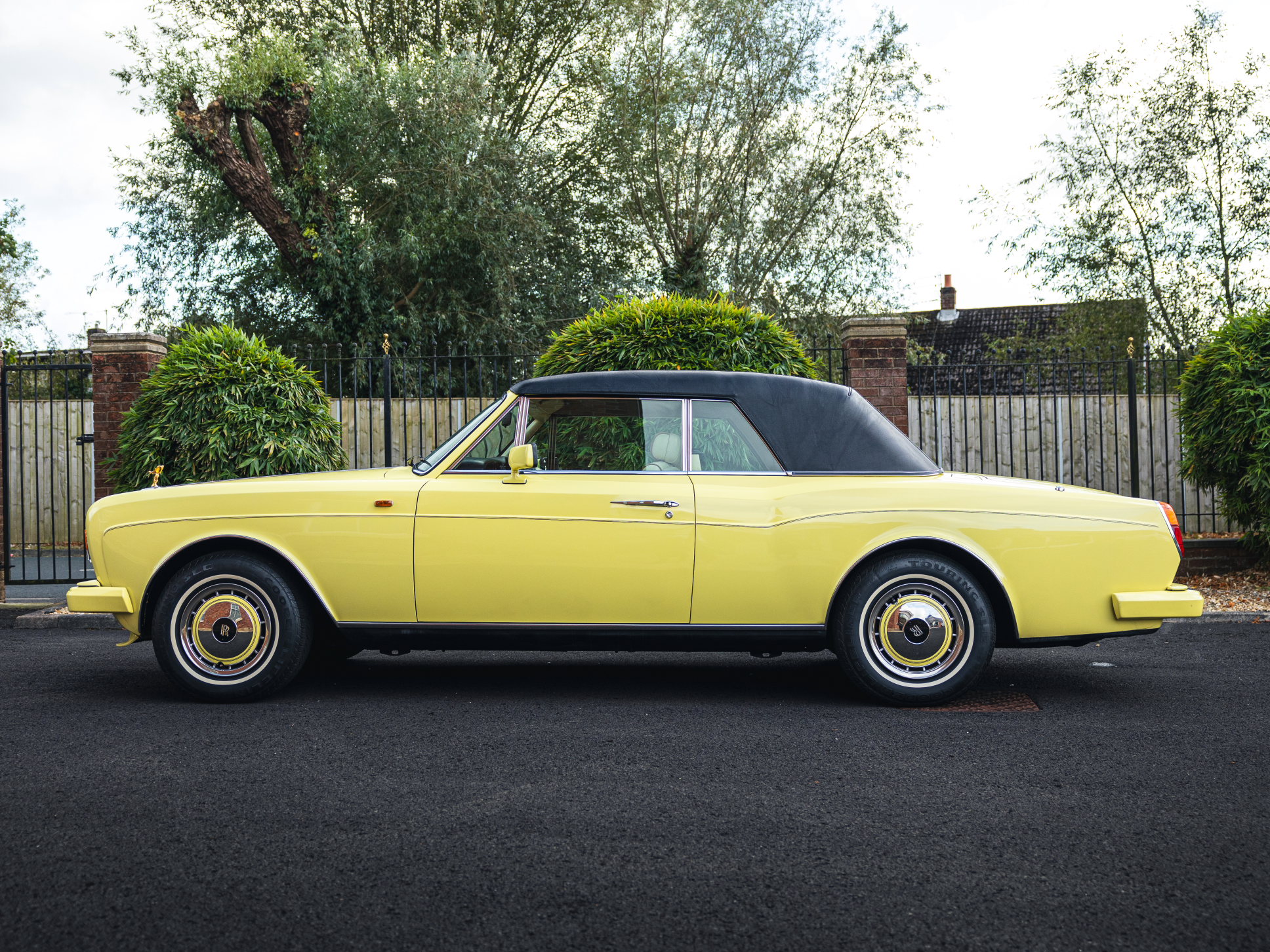 Rolls Royce Corniche III