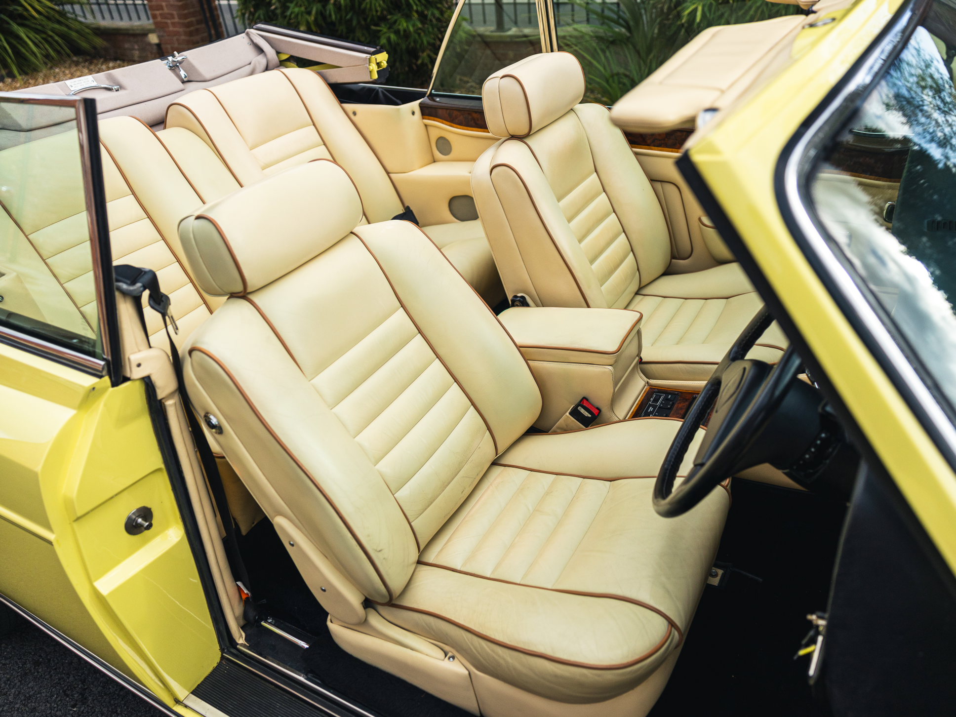 Rolls Royce Corniche III