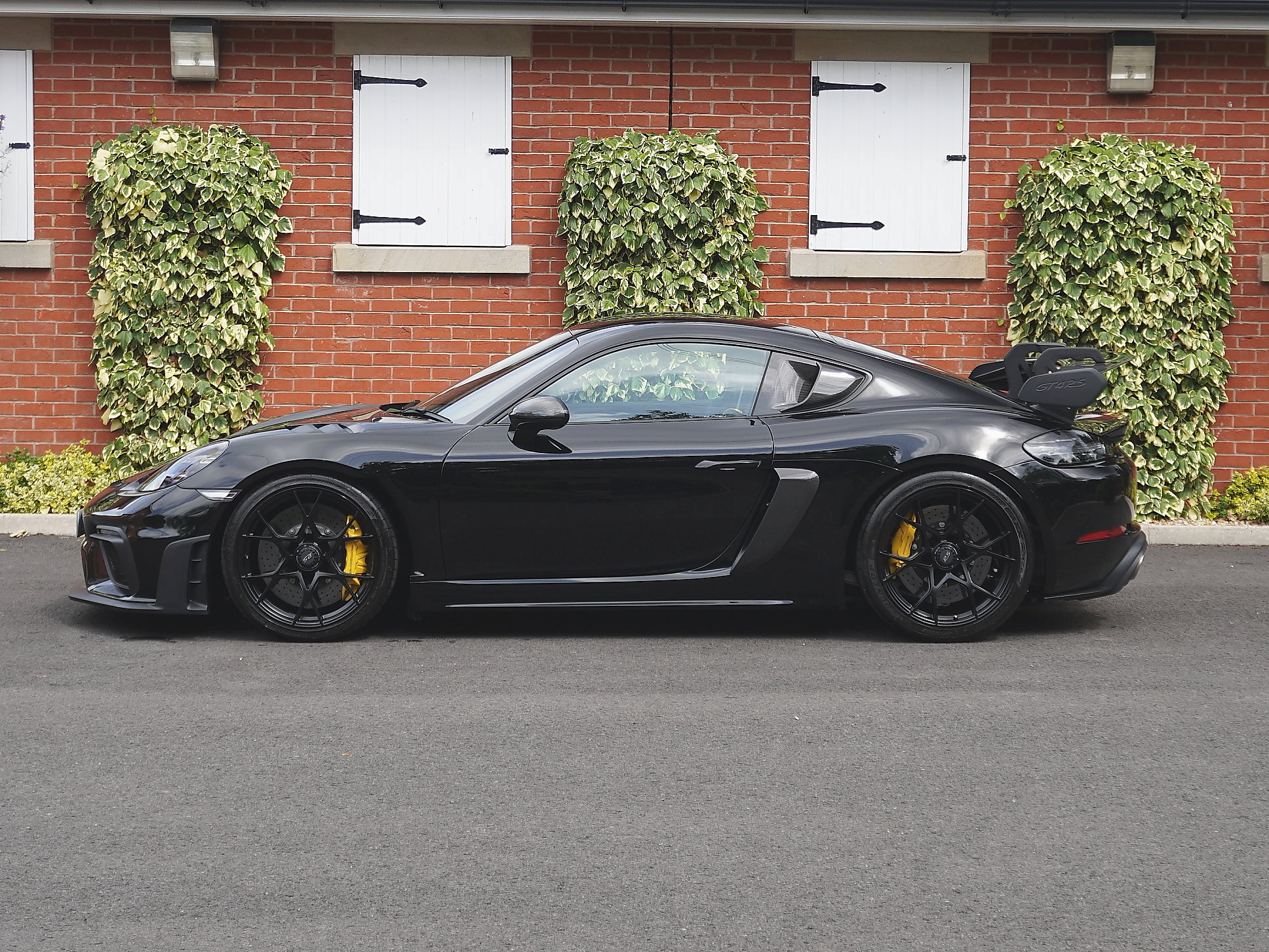 2024 Porsche 718 Cayman GT4RS