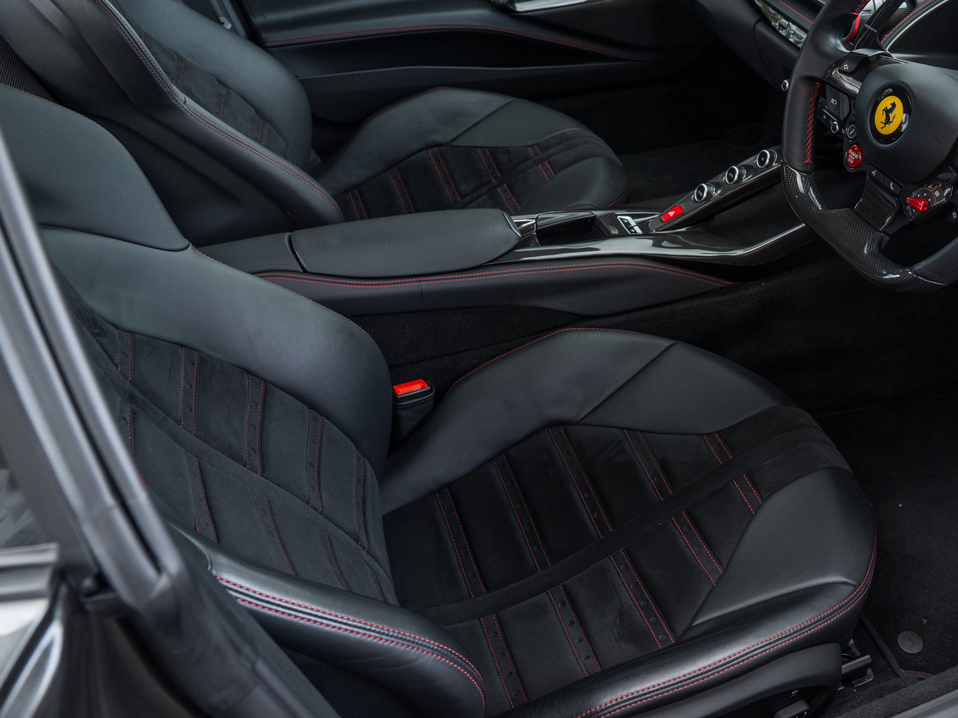 2020 Ferrari 812 Superfast