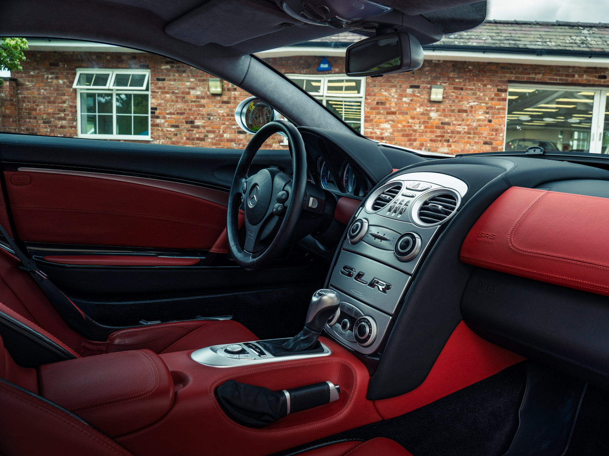 Mercedes-Benz McLaren SLR