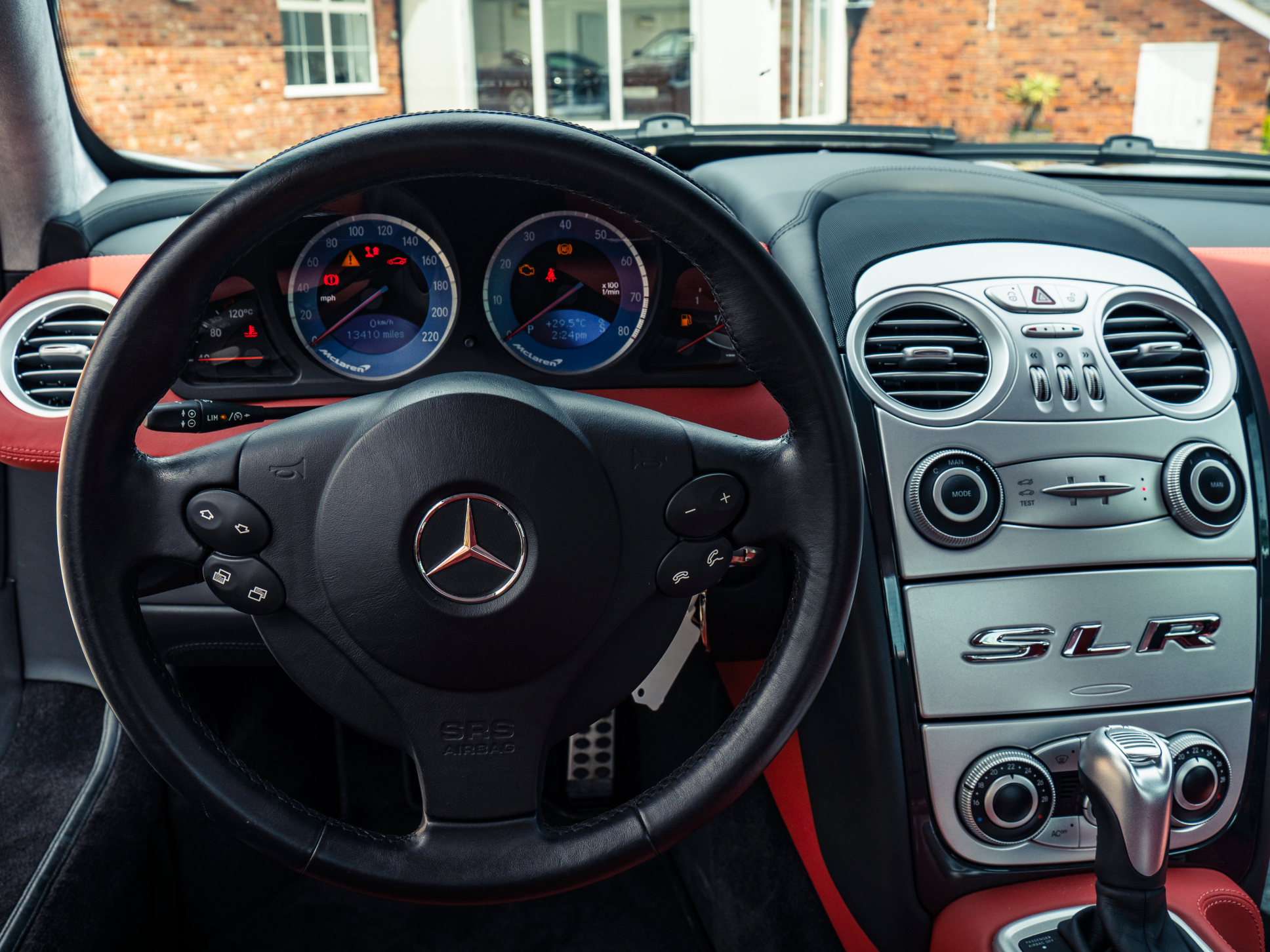 Mercedes-Benz McLaren SLR