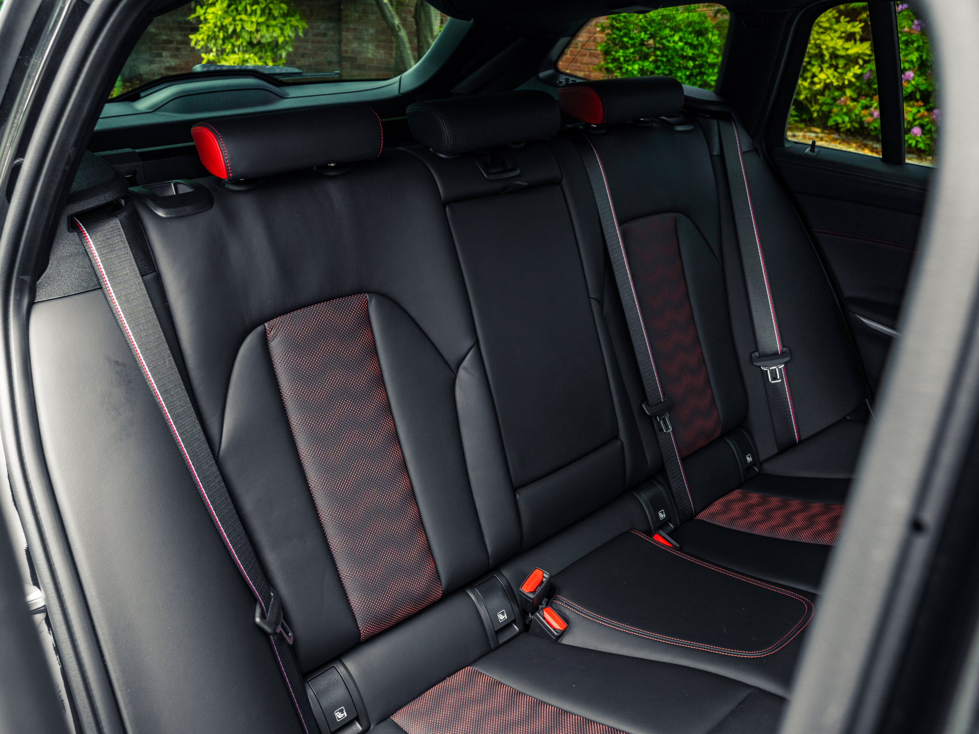 2025 BMW M3 CS Touring 