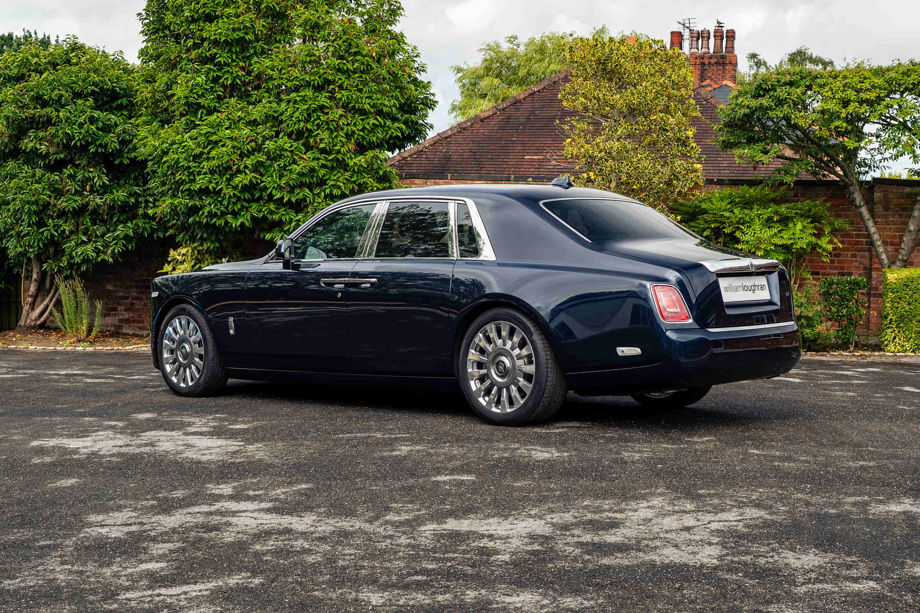 2022 Rolls-Royce Phantom