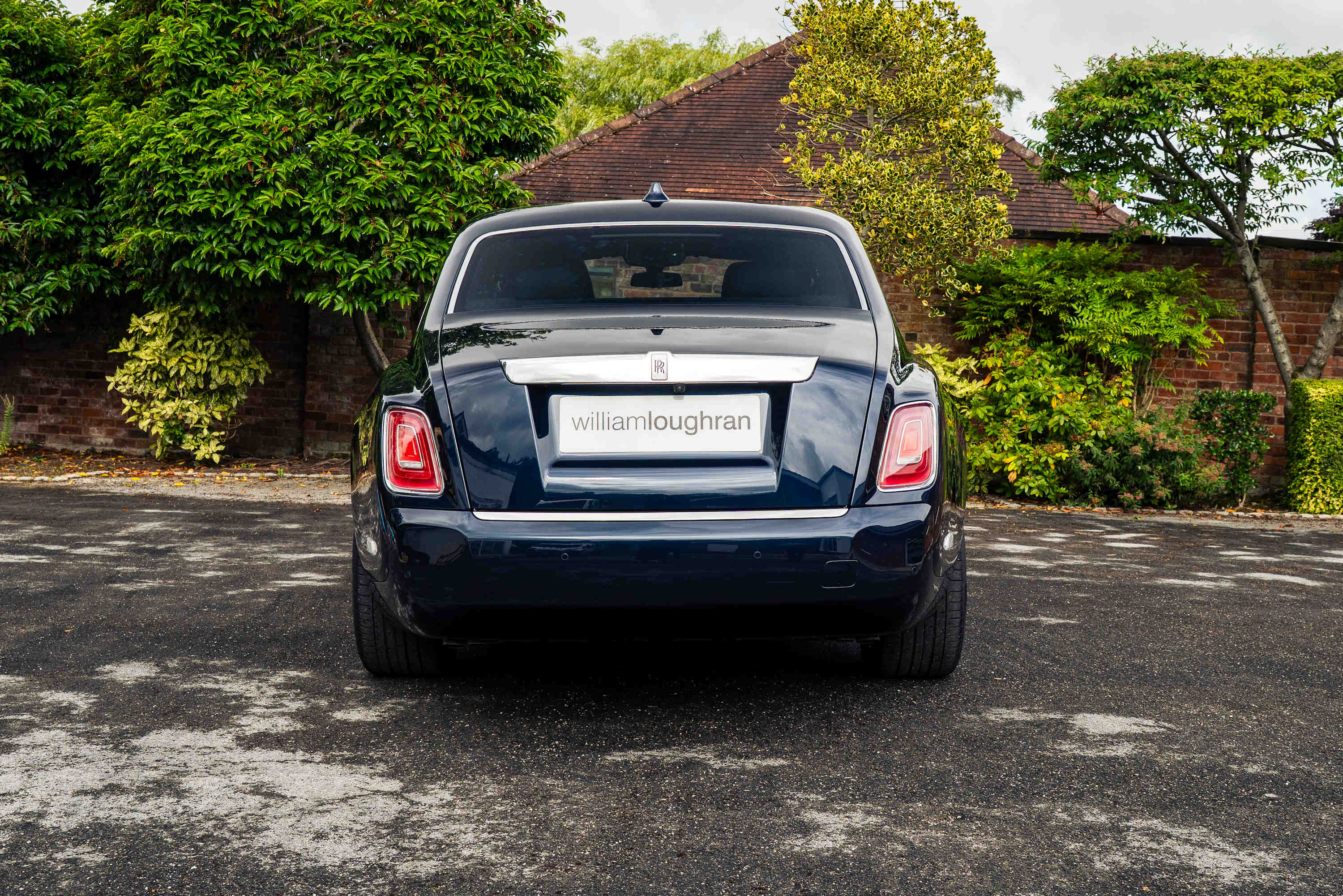 2022 Rolls-Royce Phantom