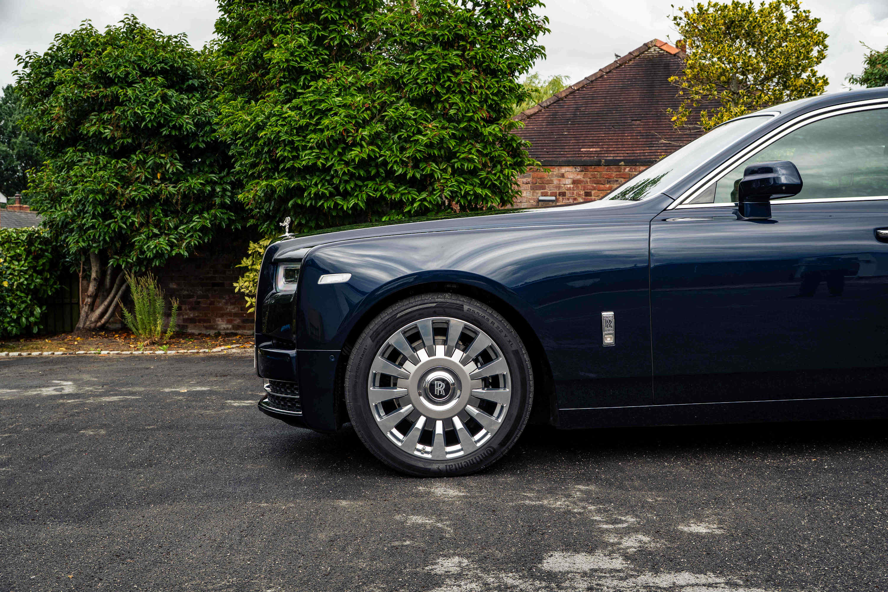 2022 Rolls-Royce Phantom