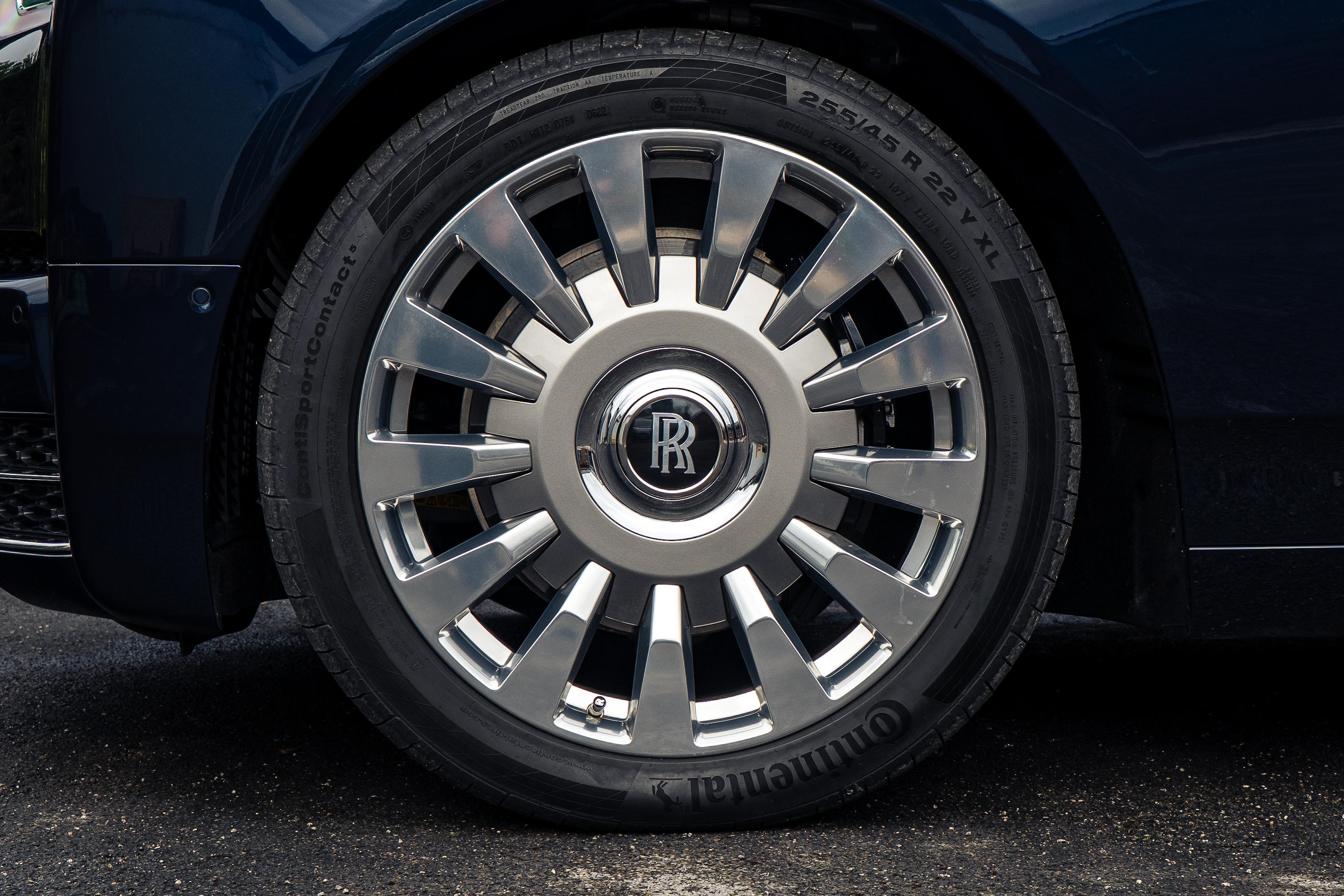 2022 Rolls-Royce Phantom