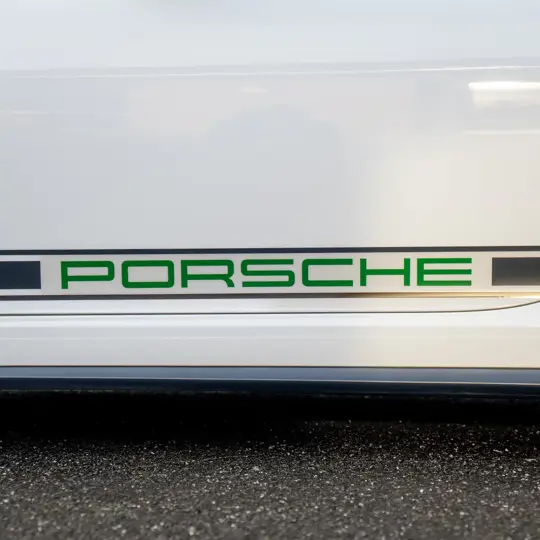 Porsche 911R image 9