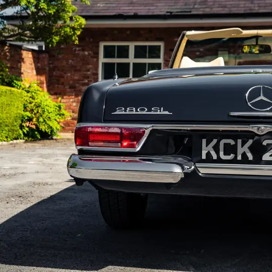 Mercedes-Benz 280SL Pagoda image 19