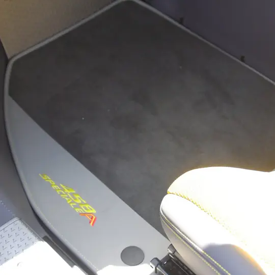 Ferrari 458 Speciale Aperta image 9