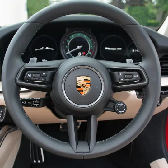 Porsche 911 (992) C4S Targa Heritage Edition  image 25