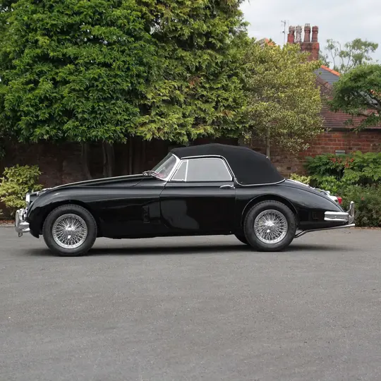 Jaguar XK150 SE image 12