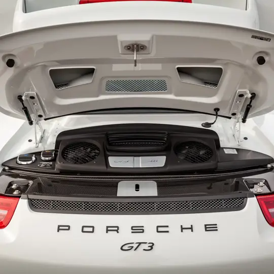 Porsche 911 GT3 LHD image 9