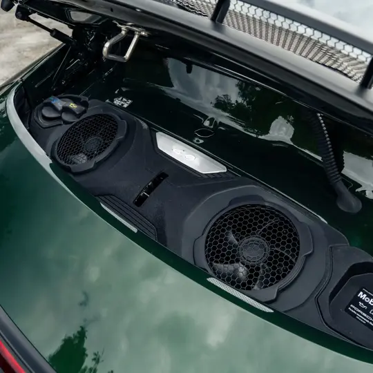 Porsche 911 GT3 Touring  image 40