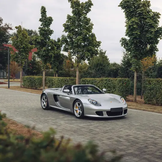 Porsche Carrera GT image 9