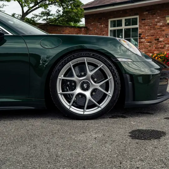 Porsche 911 GT3 Touring  image 6