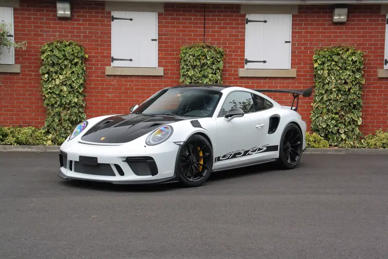 Porsche 911 991.2 GT3 RS LHD image 1
