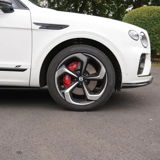 Bentley Bentayga S Hybrid image 7