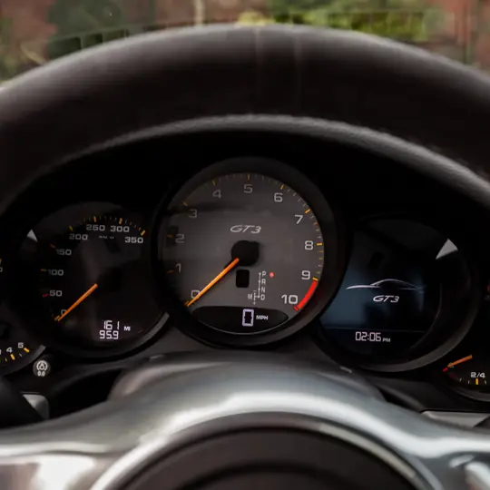 Porsche 911 GT3 LHD image 12