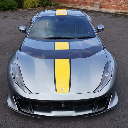 Ferrari 812 Competizione image 9