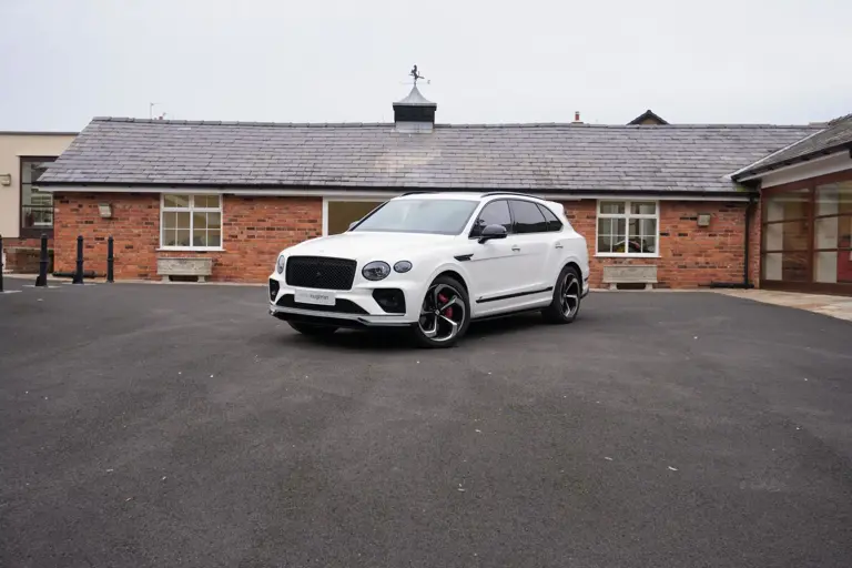 Bentley Bentayga S Hybrid image 1
