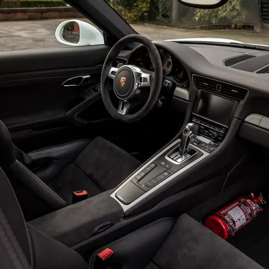 Porsche 911 GT3 LHD image 19